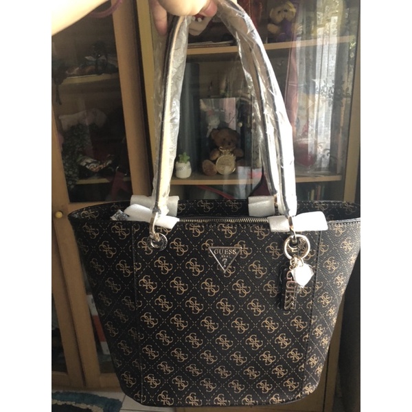 GUESS NOELLE ELITE QUATRO G TOTE