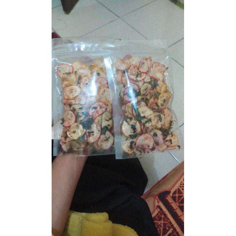 

kerubuk seblak daun jeruk