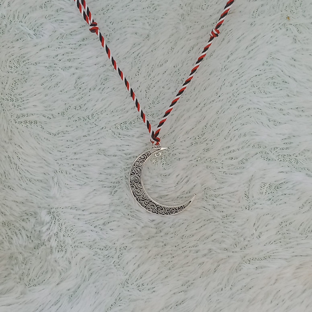 Kalung Tridatu Liontin Bulan