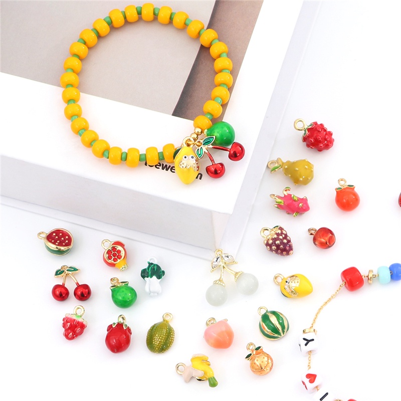 2 Pcs Liontin Enamel Charms Bentuk Buah Strawberry Semangka Nanas Untuk Kalung Anting Gelang