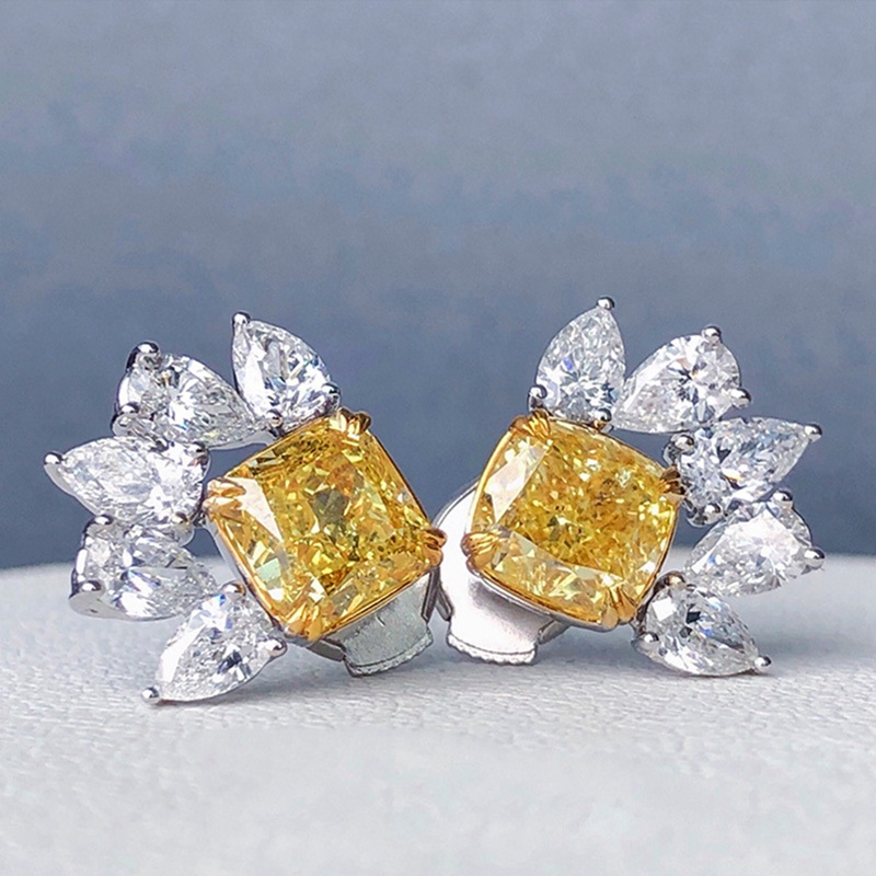 Anting Stud Cubic Zirconia Kecil Warna Kuning / Putih Untuk Wanita