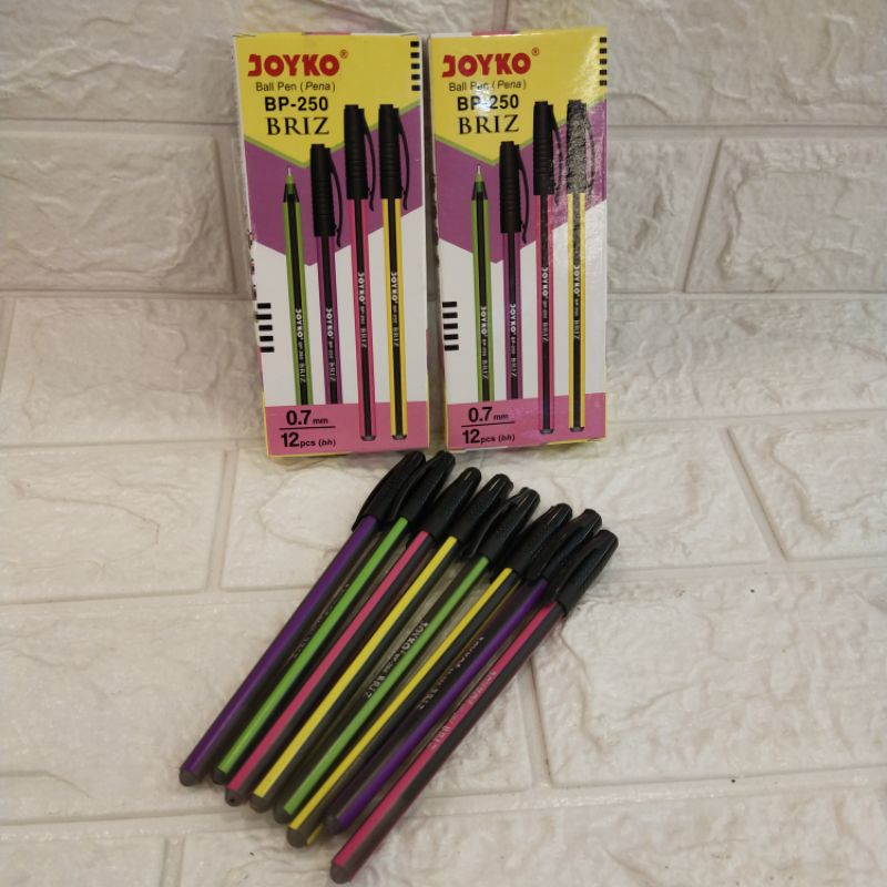

Pulpen Gel Joyco BP-249 LINO//, BP- 260 BRIZ//BP-251 FRODO //Hitam isi 12pcs