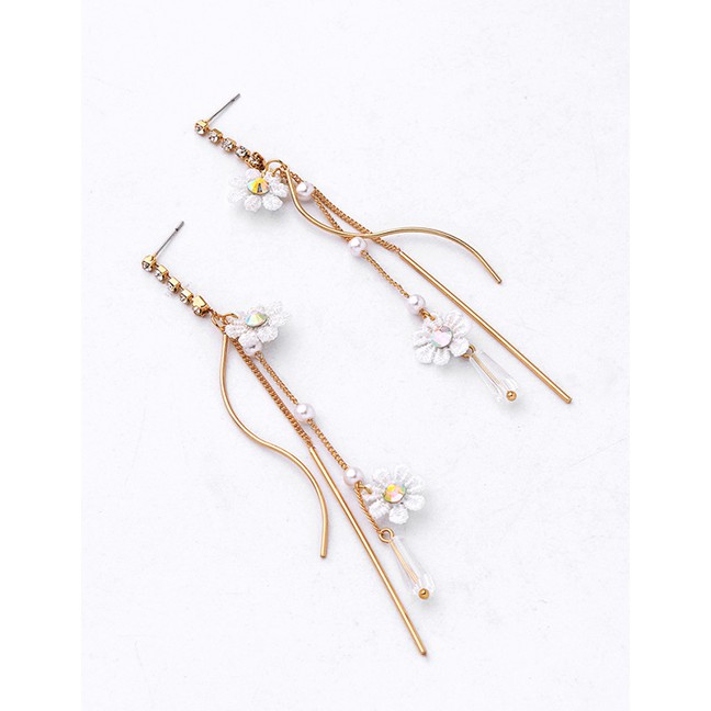 LRC Anting Tusuk Fashion Gold Diamond Lace Flower Earrings F60187