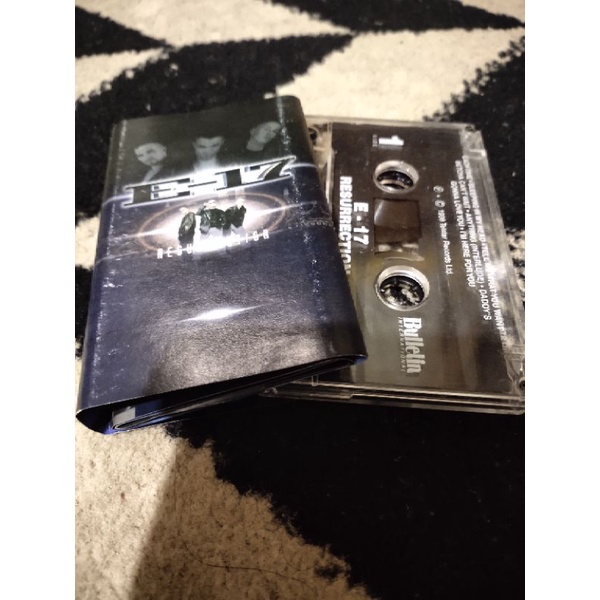 kaset pita e 17