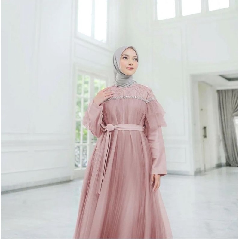 Jual VICTORIA DRESS VANILLA HIJAB ( SALE 25) Shopee Indonesia
