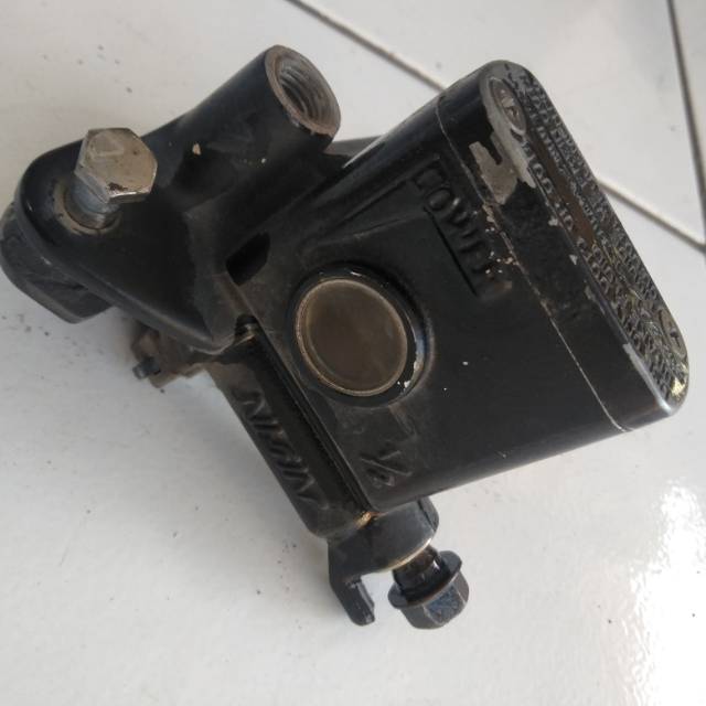 Master rem depan honda cs1