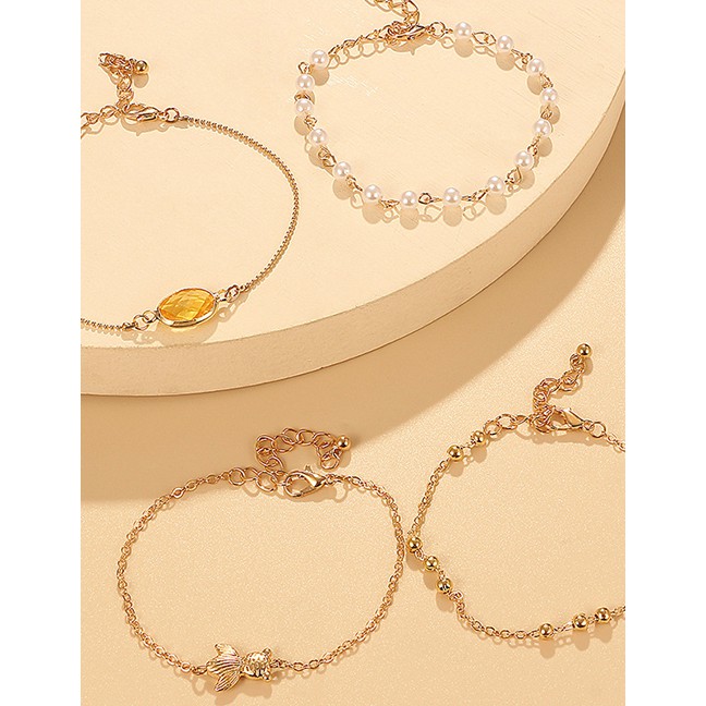 LRC Gelang Tangan Fashion Golden Glass Diamond Pearl Goldfish Bracelet Set P06575