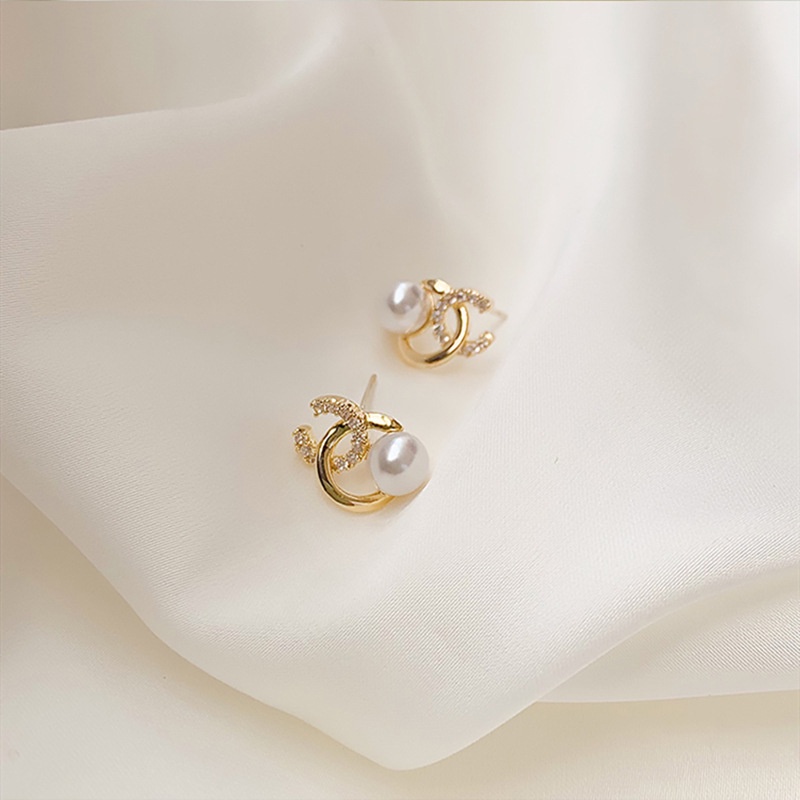 Anting Tusuk Sterling Silver 925 Desain Geometri Hias Mutiara Gaya Korea / Simple Untuk Wanita