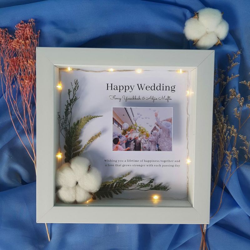 Flower Frame | Kado Wisuda / Kado Ulang Tahun / Kado Wedding / Anniversary