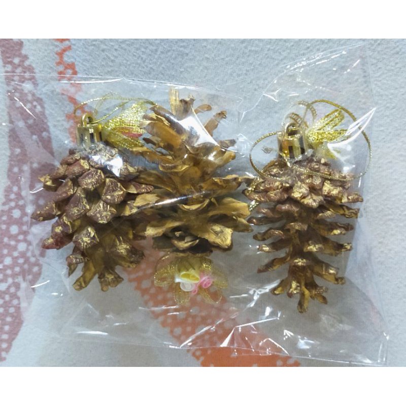 Hiasan Pohon Natal Pinus Gold isi 3pc