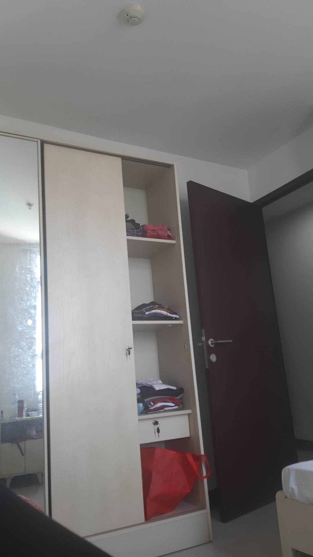 Sendok Garpu Case Include Cutlery