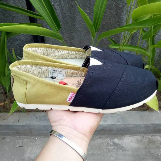 Slip on Wkai Unisex dewasa Nevi Lemon Terlaris