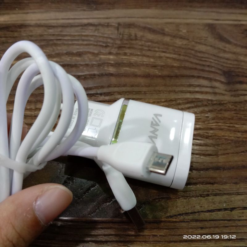 CHARGER VANVO 2 USB 2.4A