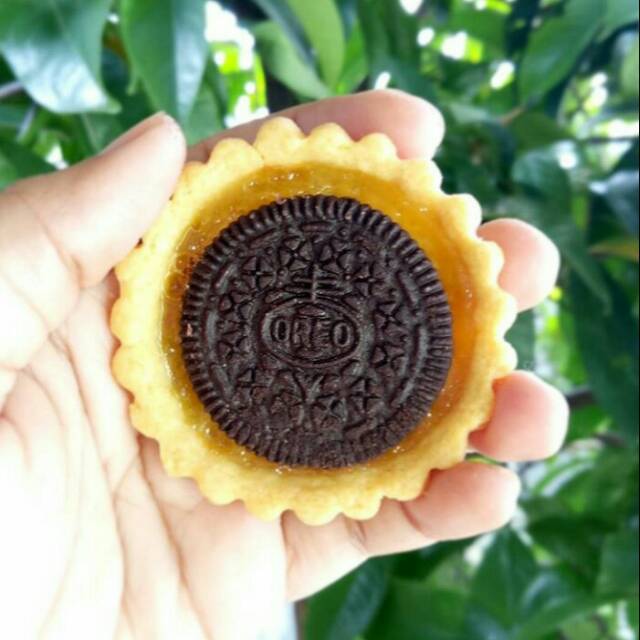 

Pie susu oreo 1box isi 10pcs