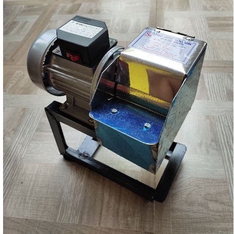 Alat Parut Kelapa Singkong Kunyit dll (Mesin Parutan Serbaguna)