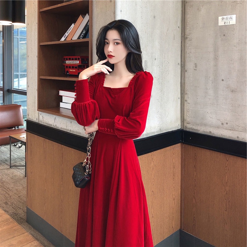 Square neck velvet long sleeve dress 2021 spring new French retro slim slim temperament sexy medium