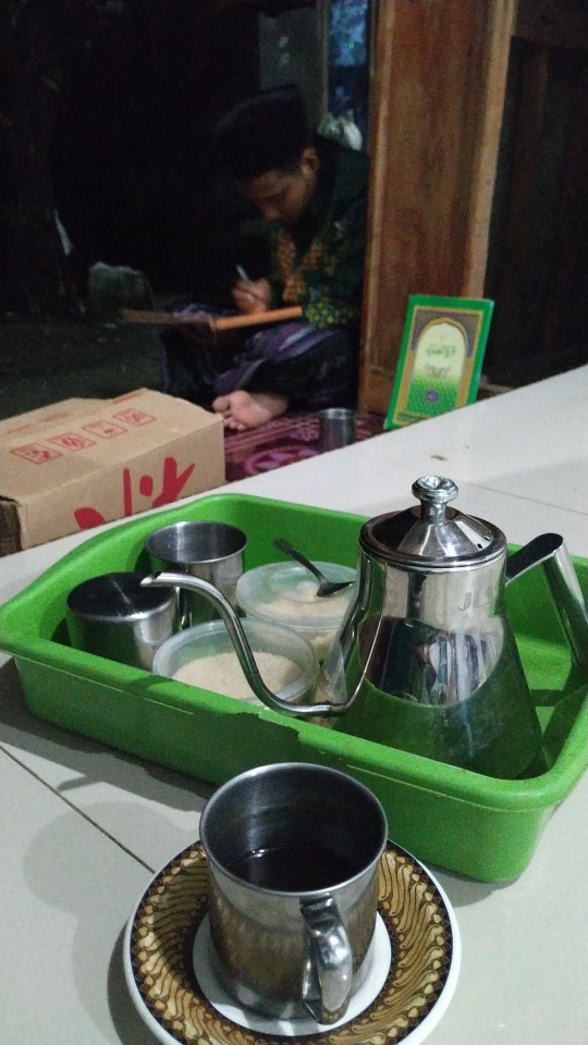 Teko Leher Angsa Diamond Kettle 1,2 Liter Silver Kopi Teh Gooseneck Stainless