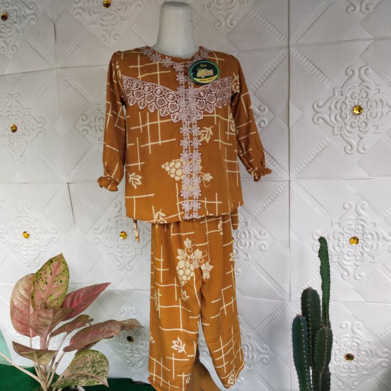 Setelan Celana Piyama Renda Motif Anggur Anak Usia 1 - 6 tahun One Set Lengan