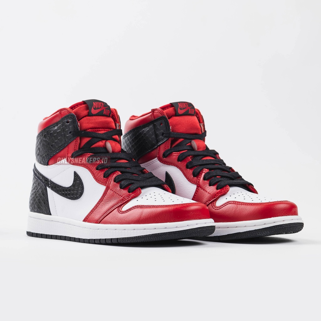 air jordan 1 chicago snake