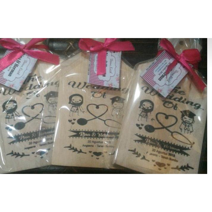 souvenir talenan kayu