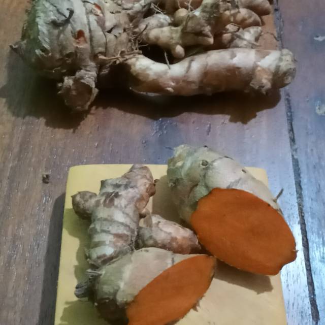 

Kunir kunig /Kunyit