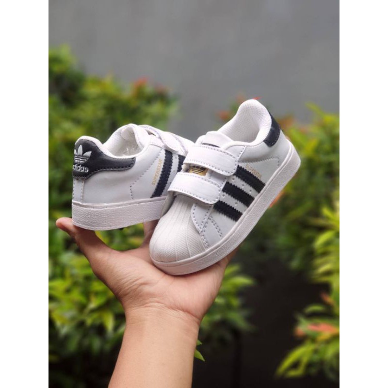 ADIDAS SUPERSTAR SEPATU SNEAKERS ANAK LAKI LAKI COWO UMUR 1 SAMPAI 6 TAHUN SPORTY DAN BERKUALITAS