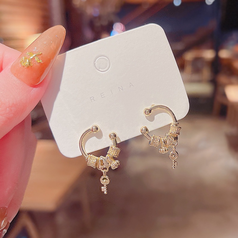 Shuling New Design Geometric Earrings Female S925 silver needle Delicate Stud Earrings Diamond Key Earrings