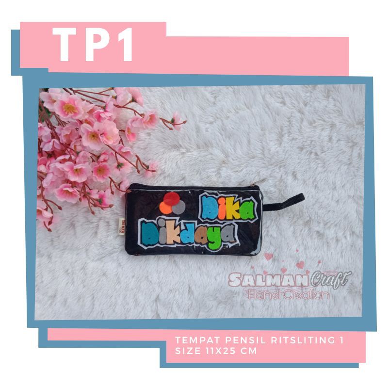 

Tempat pensil ritsliting 1