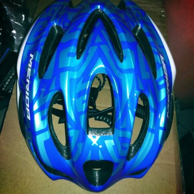 Helm sepeda Merida import