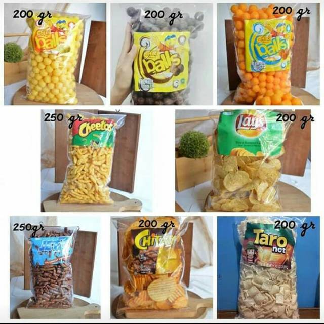 Snack camilan murah chiki cheetos chiki balls lays  Snack camilan murah chiki cheetos chiki balls lays