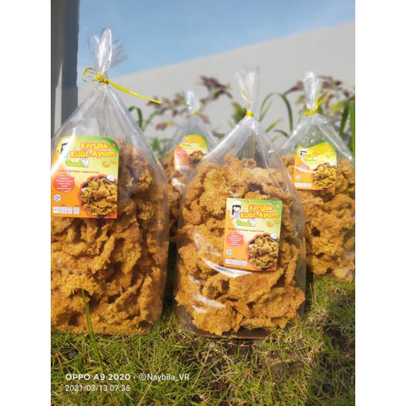 

Keripik Kulit Ayam Premium netto 1kg