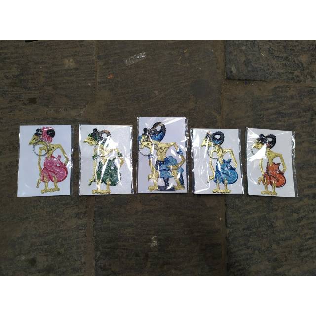 Souvenir Gantungan Kunci Wayang Kulit Pandawa Lima