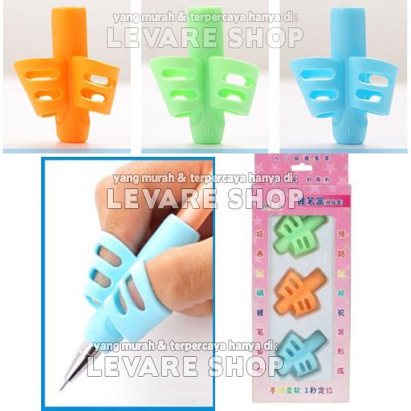 

Alat Bantu Belajar Tulis Menulis Anak Pegang Pensil - Pencil Grip - A Berkualitas