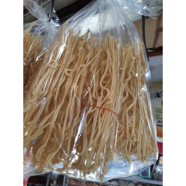 

krupuk yeye ( mentah ) 250 gram