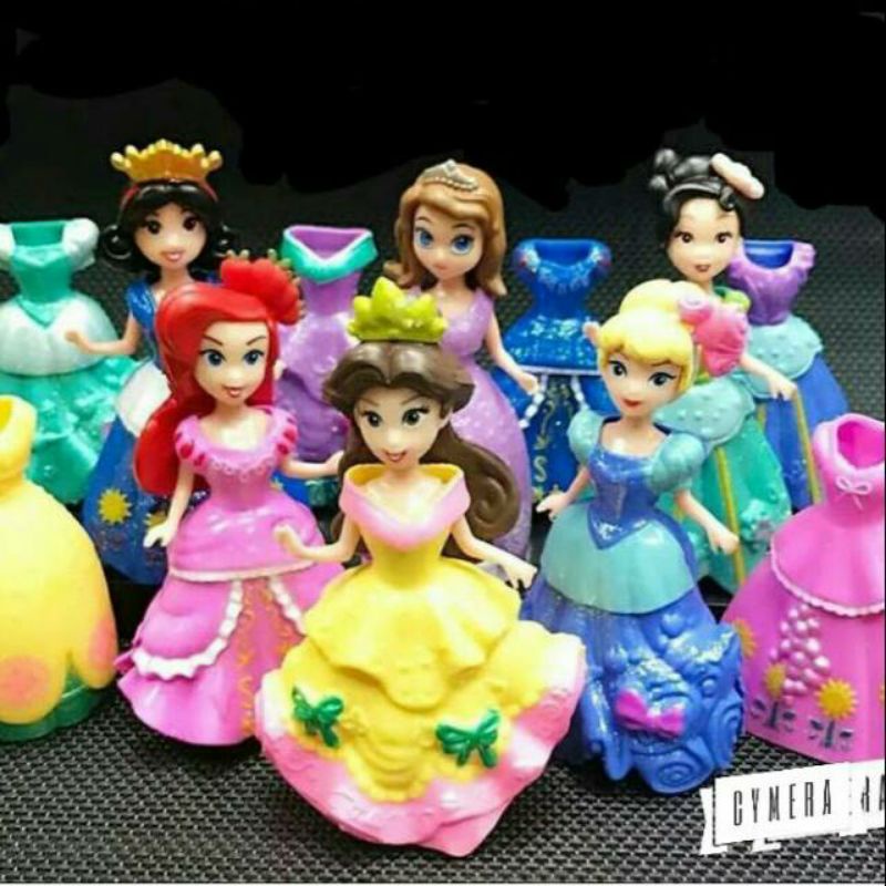 Action Figure Princess Magic Clip isi 6+ada baju ganti