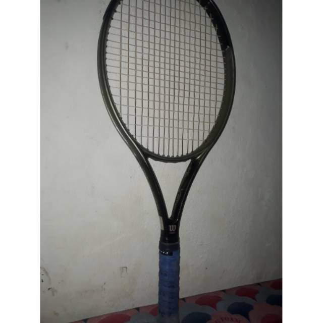 Raket Tenis Wilson Titanium