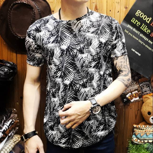 Kaos pria murah / kaos distro / kaos full printing motif leaf hitam