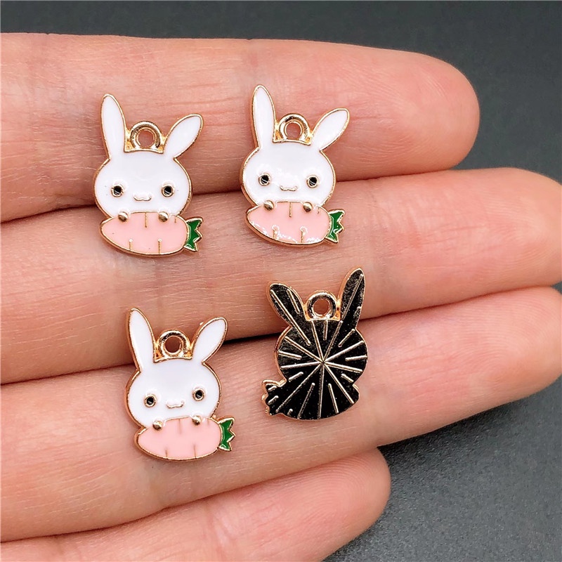 4pcs Liontin Enamel Bentuk Hewan Kelinci Lobak Bahan Alloy Charms