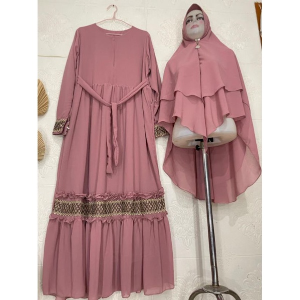 Gamis Syari Ceruty Mix Renda Depan dan Tangan | Gamis Syari Busui | Gamis Set Khimar Terbaru-Peach