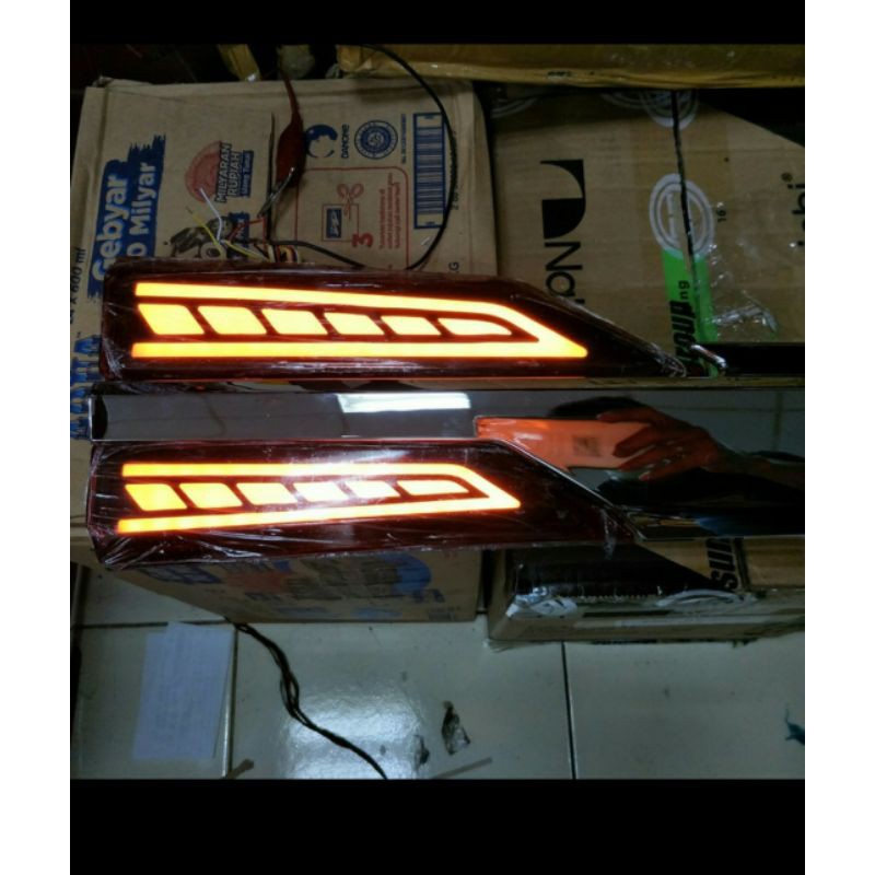 Reflektor trunklid avanza 2019 lampu nyala