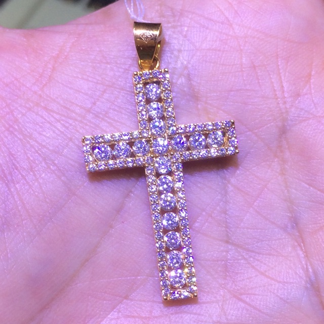 Liontin Salib Emas Kuning 700 Sirkon