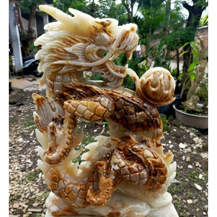 Patung Naga Batu Onyx