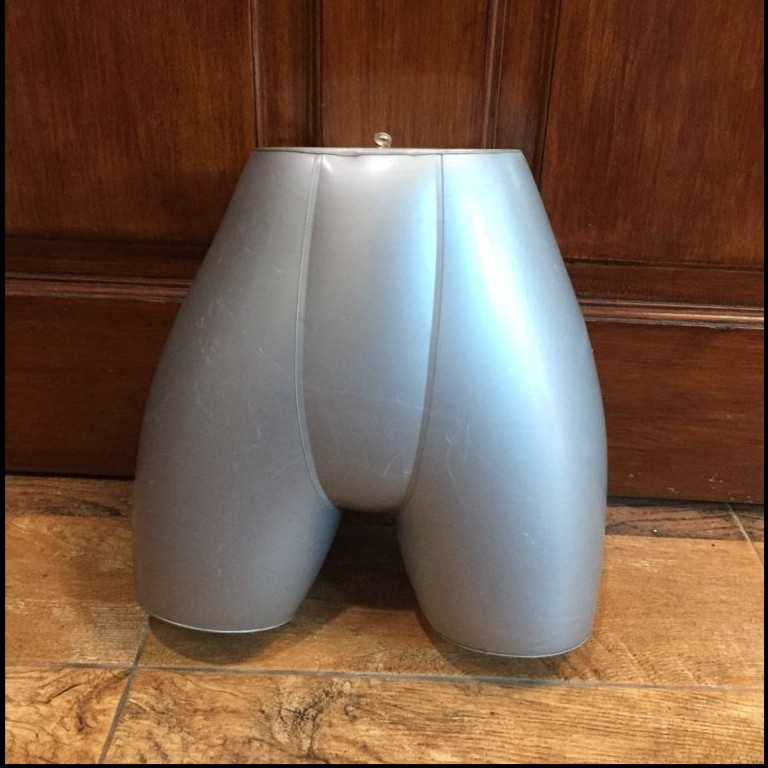 MANEKIN BALON CELANA PENDEK ANAK DAN DEWASA/PATUNG BALON CELANA DALAM