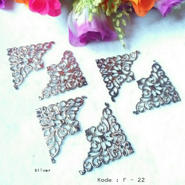 

LEMPENGAN (F-22)
