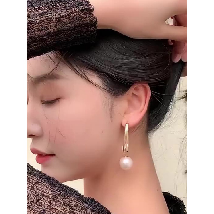 Anting Hoop Juntai Bentuk Elips Aksen Mutiara Gaya Vintage Korea Untuk Wanita