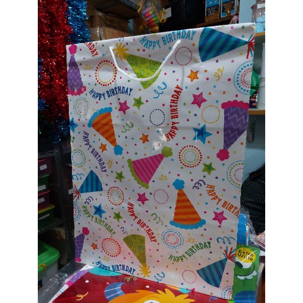 

kode 003 Paperbag Super Jumbo | Tas Kado HBD | Paper bag Motif | Tas Kertas warna warni