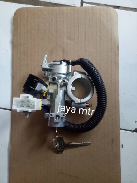 Kunci kontak assy Mitsubishi PS125 canter