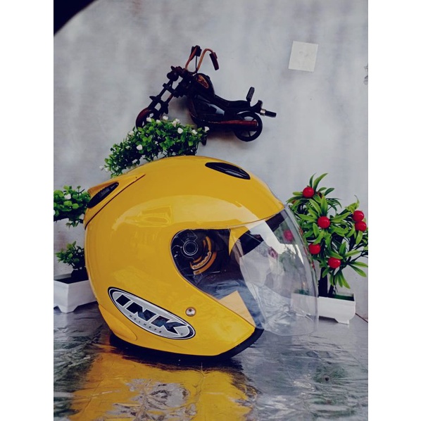 HELM INK CENTRO SNI WARNA LENGKAP fre kardus-Kuning