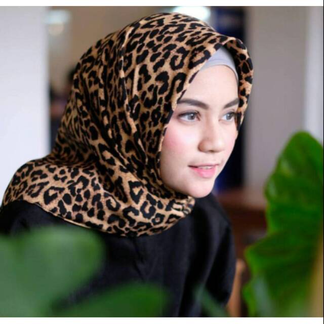 SQUARE HIJAB SEGI EMPAT / SQUARE MOTIF / HIJAB MOTIF/SCARF MOTIF