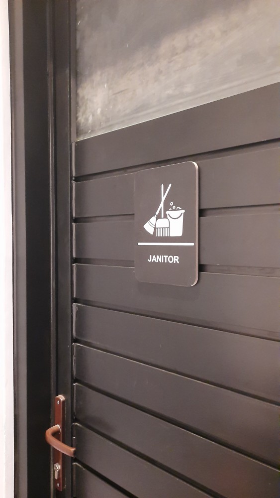 Papan Tanda Ruang Janitor Sign